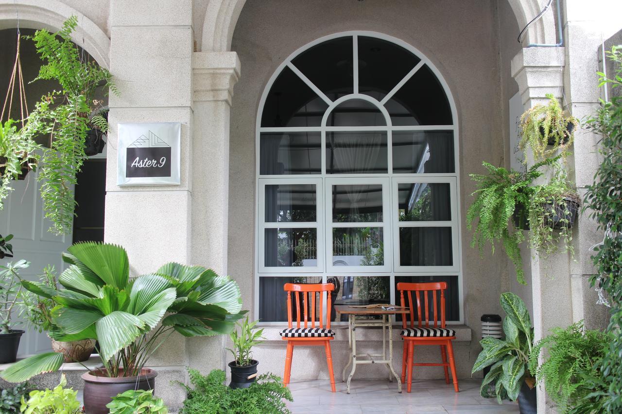 Aster 9 House Bed & Breakfast Bangkok Exterior photo