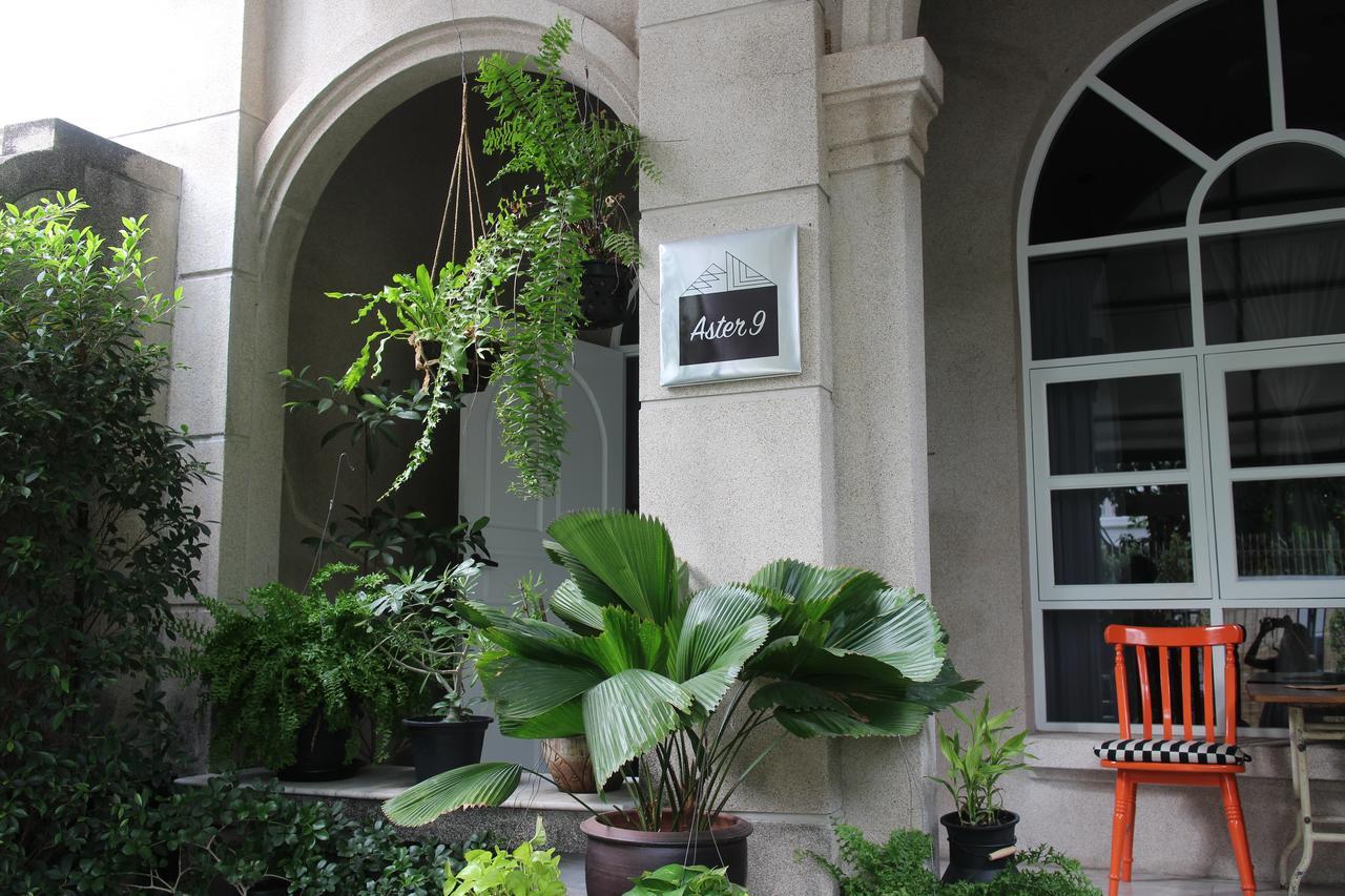 Aster 9 House Bed & Breakfast Bangkok Exterior photo